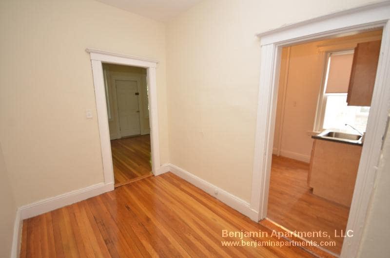 Building Photo - 9 Egremont Rd