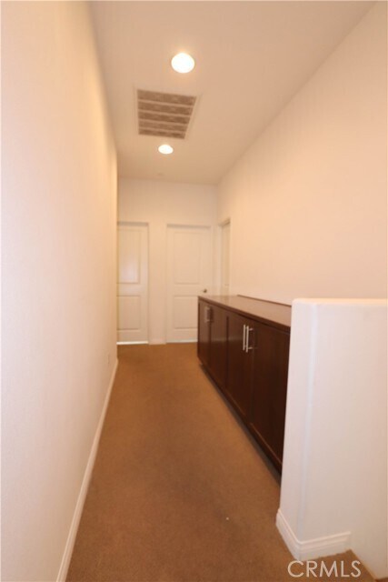 Building Photo - 163 E Commercial St