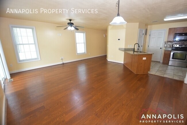 Building Photo - 110A Sabrina Ln