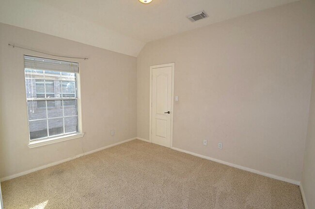 Building Photo - 5926 Solar Point Ln