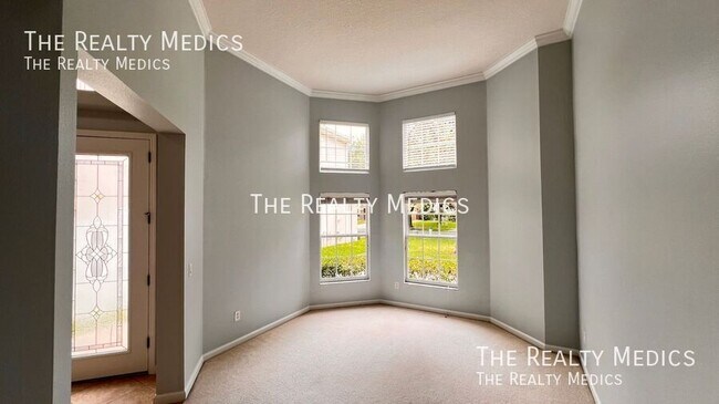 Building Photo - 10319 Willow Ridge Loop