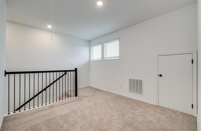 Building Photo - 7231 Yarrow Blossom Ct