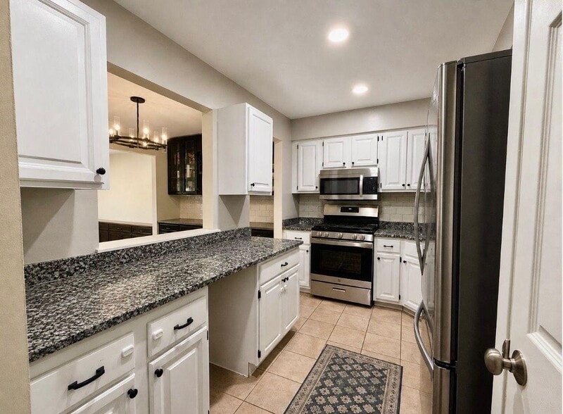 Building Photo - 59 Saxonney Cir