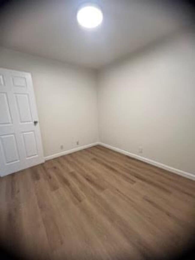 Building Photo - Excellent 3 bed 2 Bath Home