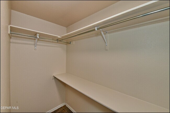 Building Photo - 12060 Mesquite Thorn Dr