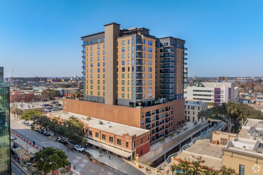 Interior Photo - The Continental Residences
