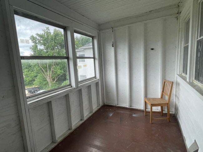 Building Photo - 966 Ridge Ave