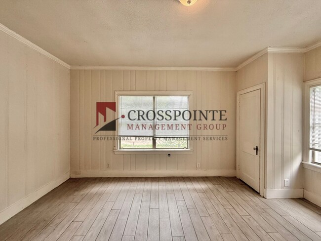 Building Photo - Beautiful 4 bedroom 2 bath home in the heart of Tyler!
