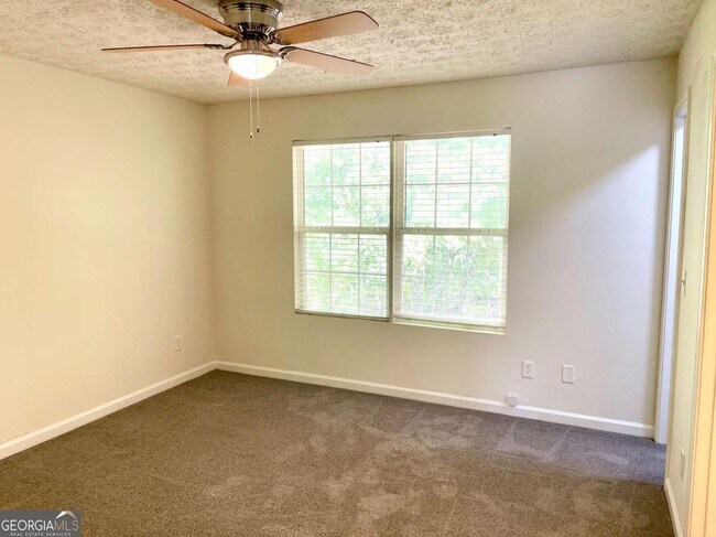 Building Photo - 6255 Topaz Trail