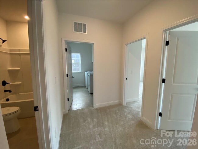 Building Photo - 4016 Hickory Pl Ln