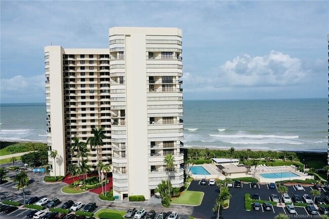 Building Photo - 9500 S Ocean Dr
