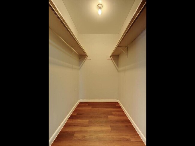 Building Photo - 4712 Depew Ave