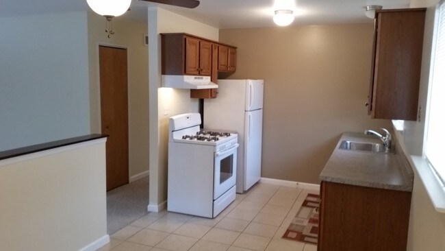 Building Photo - 32131 Knapp Ave