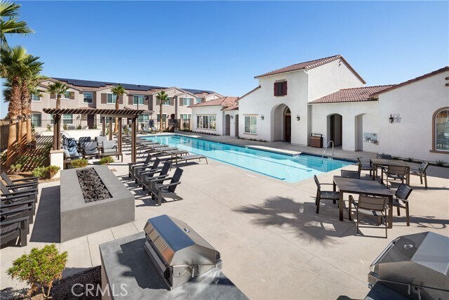 Building Photo - 36567 Pepino Ct