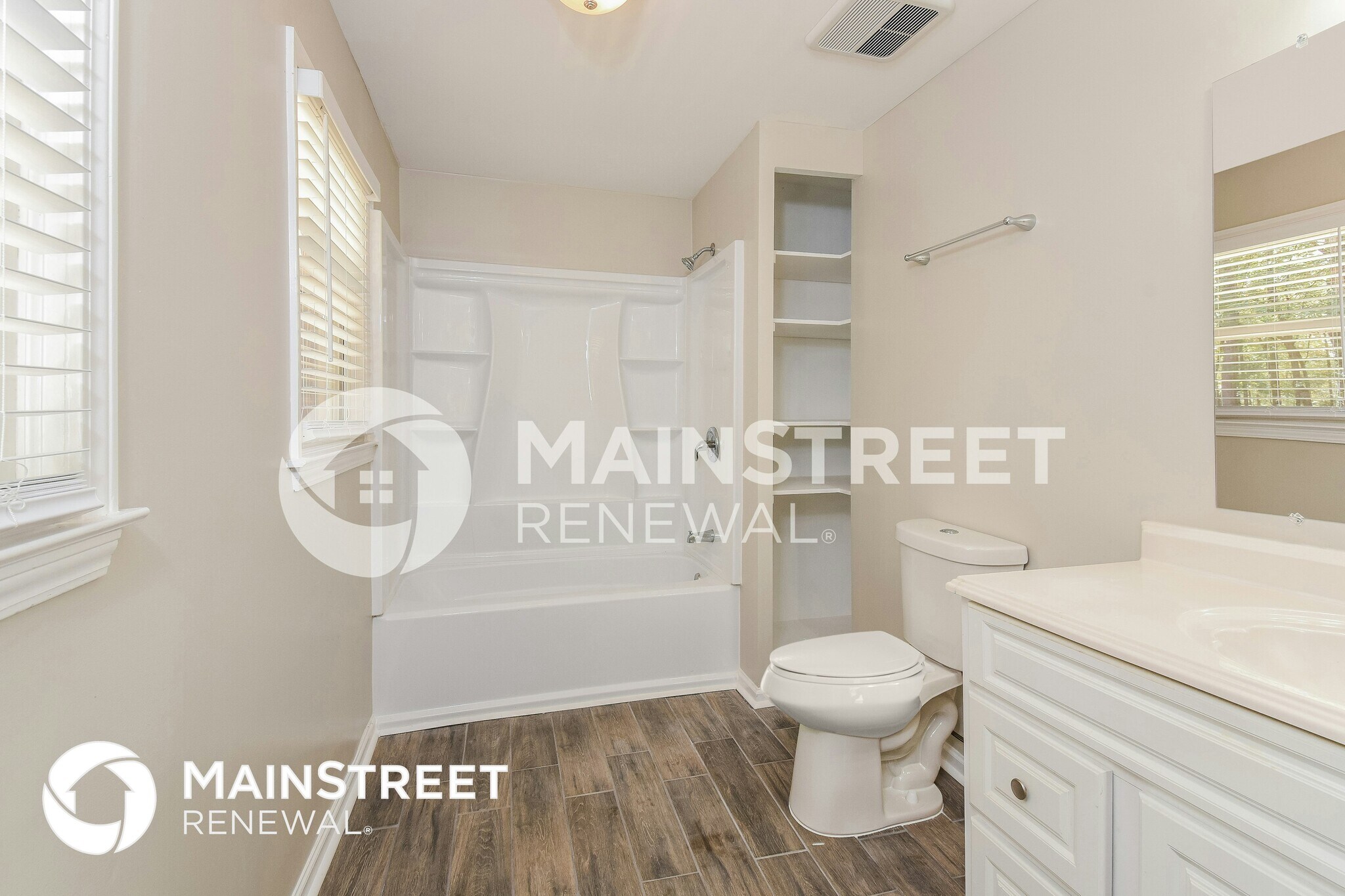 Building Photo - 6265 E Shore Cir