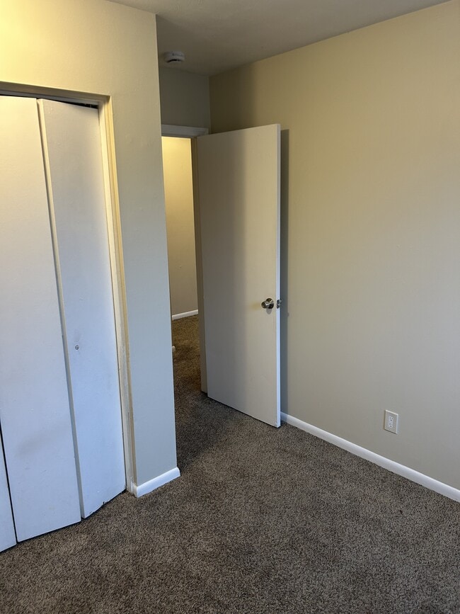 Building Photo - 1138 Ferndale Ave