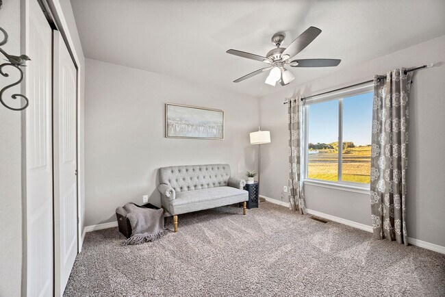 Building Photo - 580 Boxwood Dr