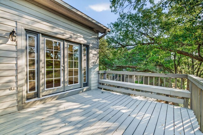 Building Photo - 138 River Breeze Dr