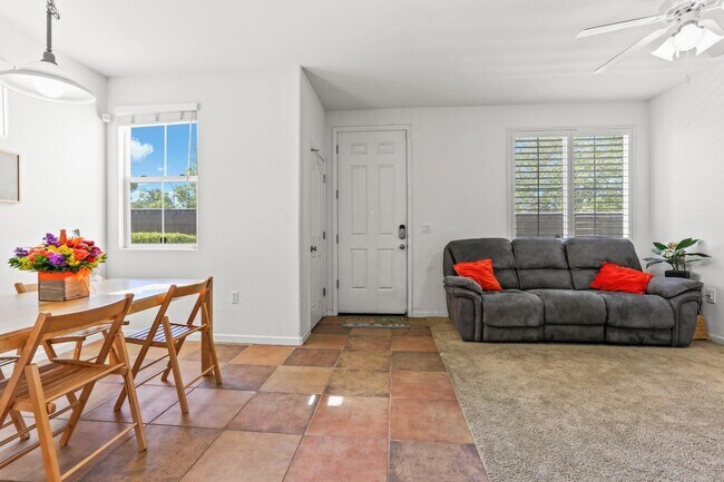 Building Photo - 507 Dante Cir