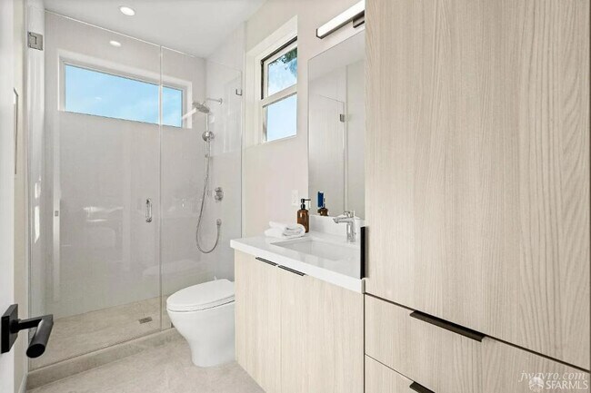 Building Photo - 255 Gellert Dr