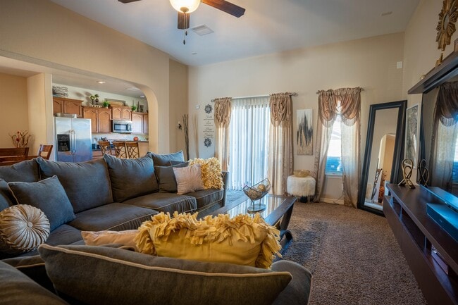 Building Photo - 14311 Early Morn Ave