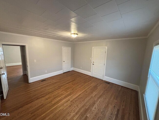 Building Photo - 509 Erwin Rd