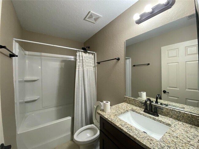 Building Photo - 13760 SW 81 Cir