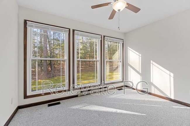 Building Photo - 12620 Thoreau Dr