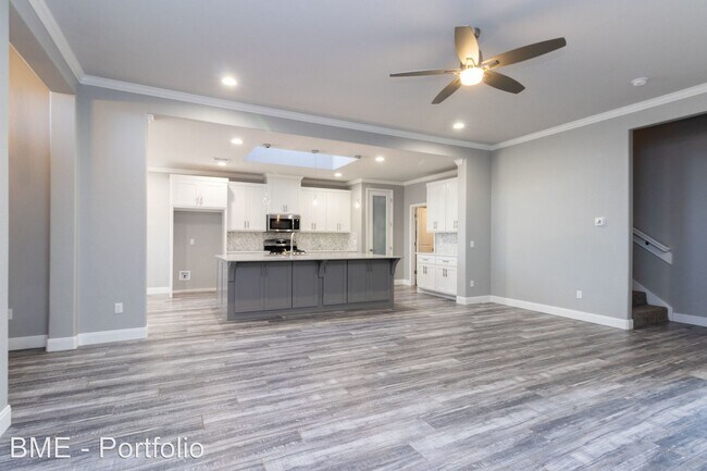 Building Photo - 4 br, 3 bath House - 9405 Kori