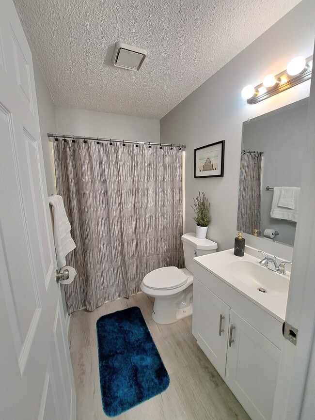 Bathroom - 6402 Cooper Ln