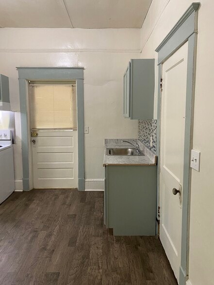 Building Photo - 29 Harvey St