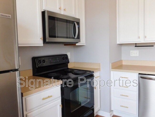 Building Photo - 8197 Belton Cir