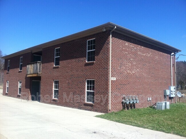Primary Photo - 230 Highland Blvd