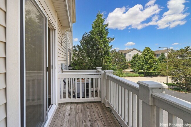 Building Photo - 719 Hanbury Dr