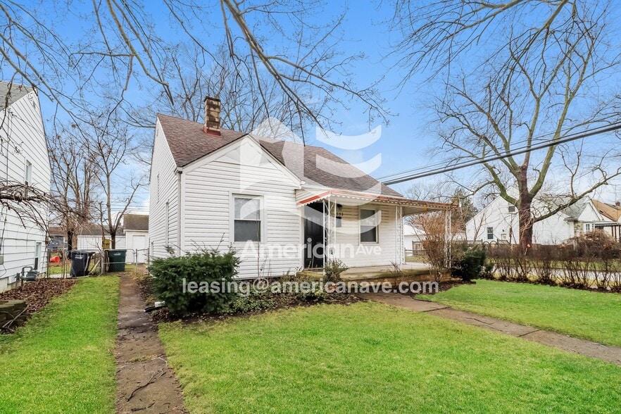 Building Photo - 1593 Leblanc St