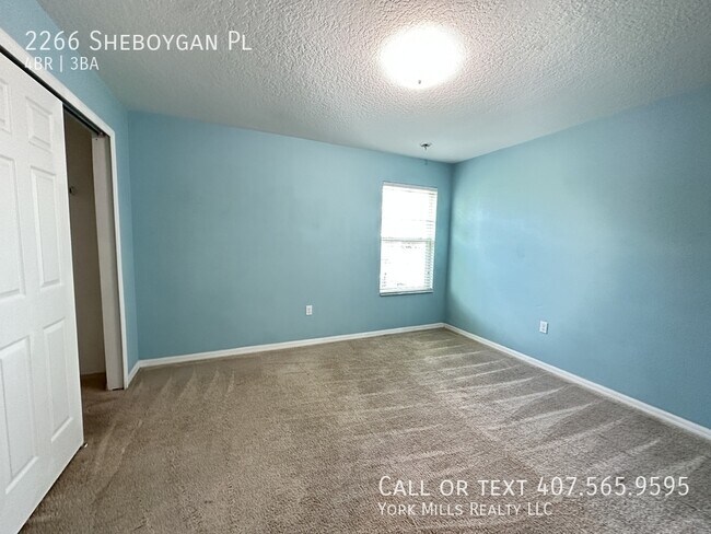 Building Photo - 2266 Sheboygan Pl