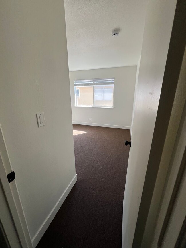 Building Photo - Two Bedroom Condo for Rent in Vacaville