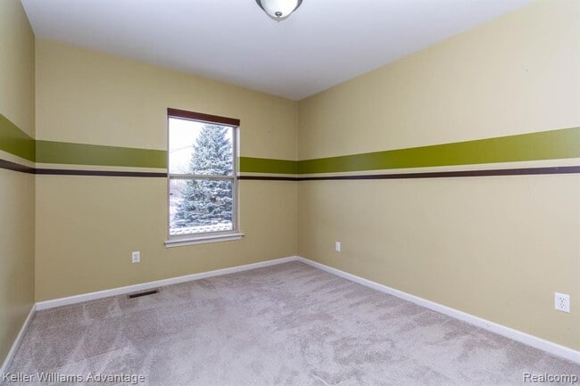 Building Photo - 24975 Bloomfield Ct