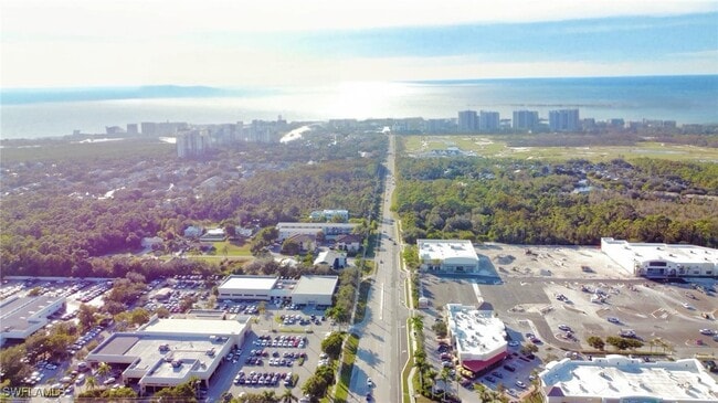 Building Photo - 826 Wiggins Pass Rd