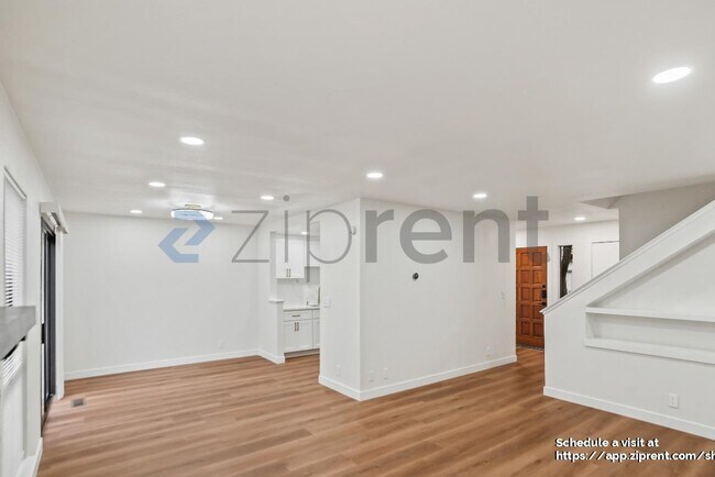 Building Photo - 1260 Sierra Village Pl