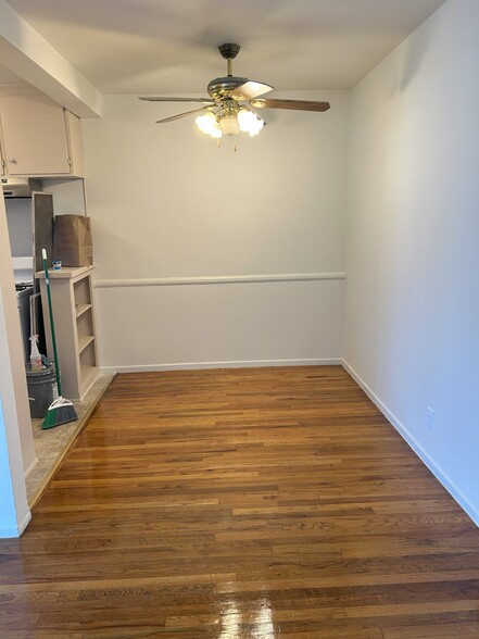 Breakfast Room - 7704 Romaine St