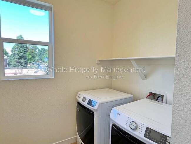 Building Photo - 2049 W 67th Pl
