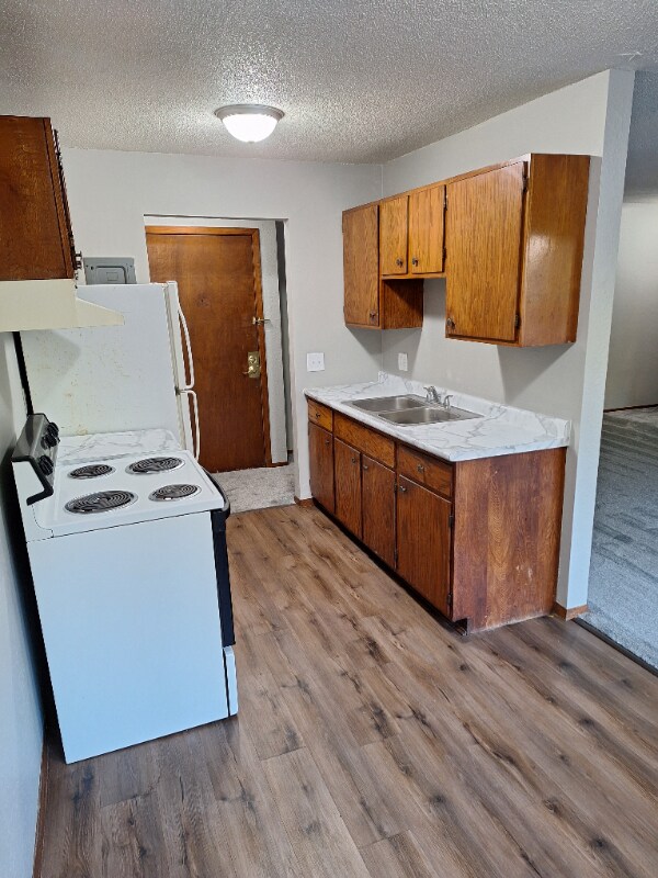 Building Photo - 1676 English St