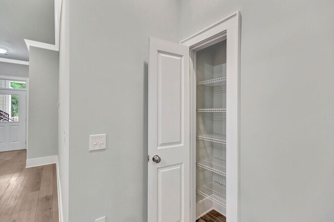 Building Photo - Updated 2-Bedroom Home in Indigo Hall at H...