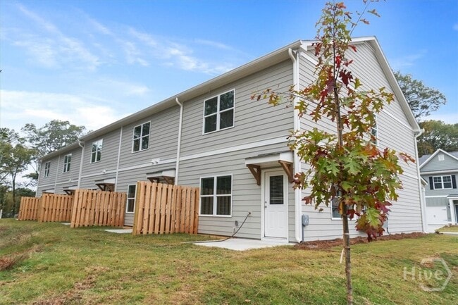 Building Photo - 354 Arch St