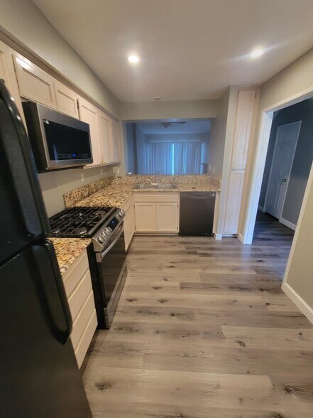 Building Photo - 24514 McBean Pky