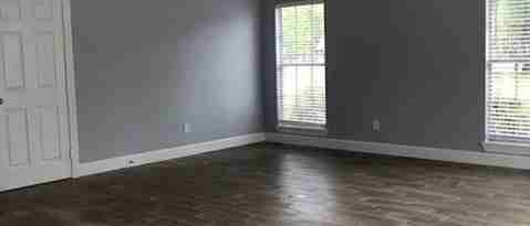 Building Photo - 106 Kirby Cir