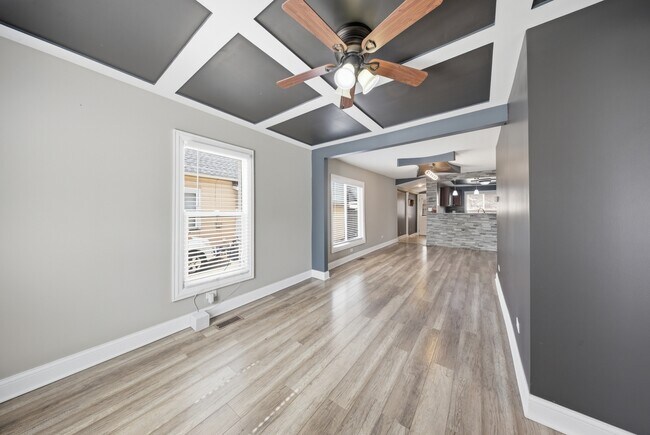 Building Photo - 810 Superior St