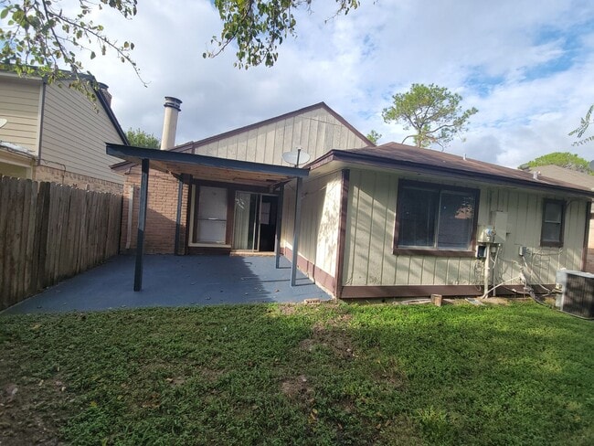 Building Photo - Beautiful spacious home available for rent !