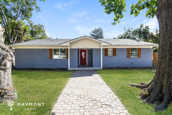 Primary Photo - 1017 Locust St